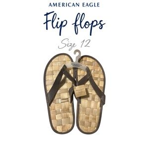 🫎 American Eagle men’s vintage flip flops NWT size 12